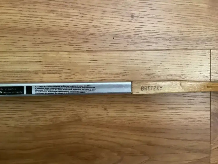 Wayne Gretzky signed LA Kings Easton H9999 hockey stick JSA - AutographsForSale.com