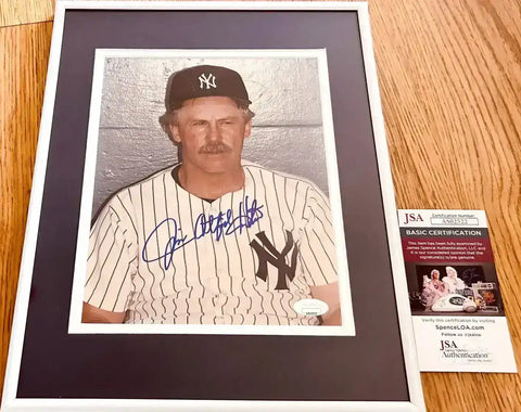 c2bf6005cb0416d74e27d02b6636af2b - AutographsForSale.com