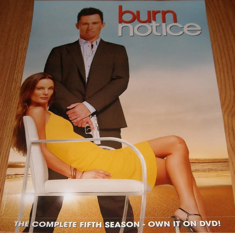 Burn Notice Season 5 2012 SDCC mini poster Jeffrey Donovan - AutographsForSale.com
