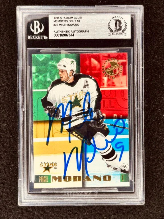 Mike Modano signed Dallas Stars 1995-96 Stadium Club Members Only card BAS - AutographsForSale.com