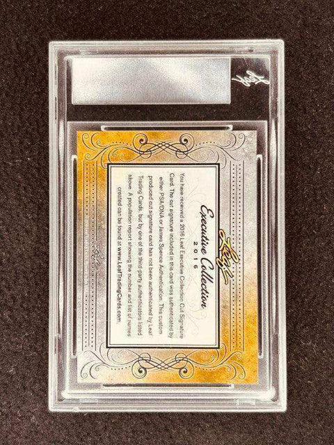 c8b8413566b0f66ec819bf2e8ff186e0 - AutographsForSale.com