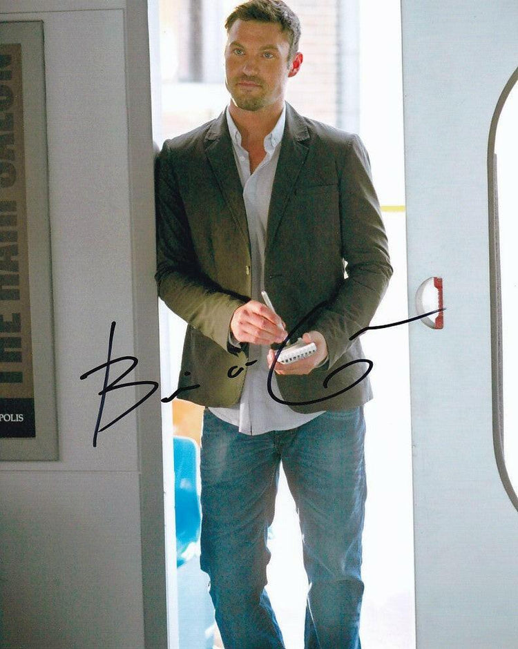 Brian Austin Green autographed Smallville 8x10 photo - AutographsForSale.com