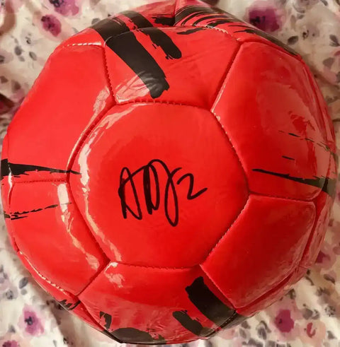 ccd93e64b7a5fab1e8961985677a419d - AutographsForSale.com