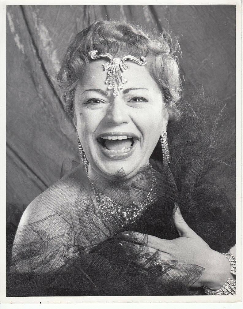 Lorraine Bendix original 1960s 8x10 black & white photo - AutographsForSale.com