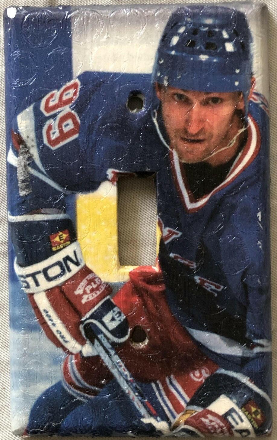 Wayne Gretzky New York Rangers light switch plate cover - AutographsForSale.com