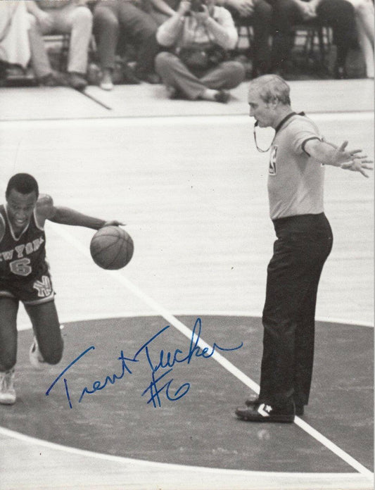 Trent Tucker autographed NY Knicks 8x10 black & white photo - AutographsForSale.com