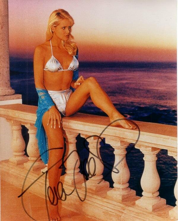 Gena Lee Nolin (Baywatch) autographed 8x10 swimsuit photo - AutographsForSale.com