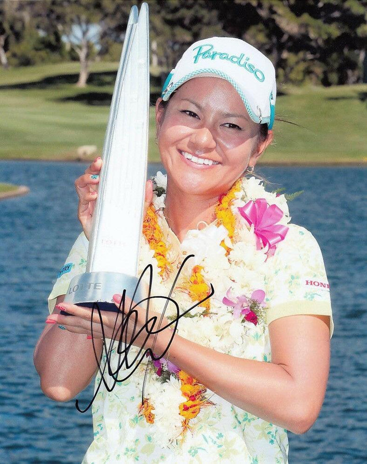 Ai Miyazato signed 2012 LPGA Lotte Championship 8x10 photo - AutographsForSale.com