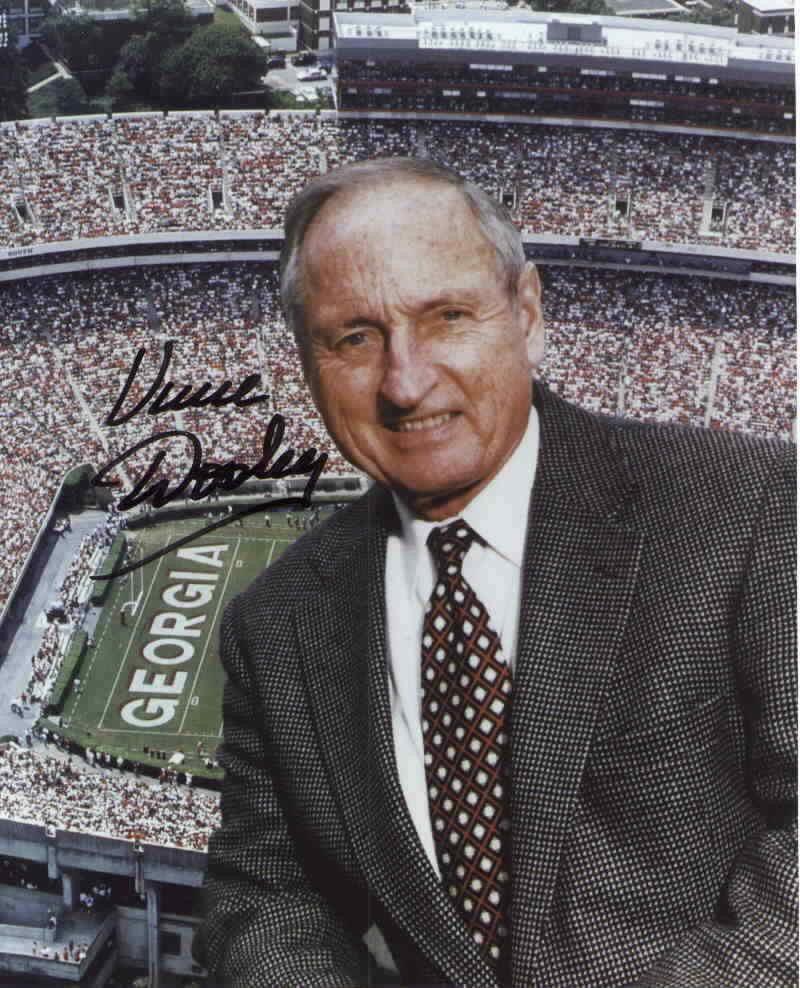 Vince Dooley autographed 8x10 Georgia Bulldogs photo - AutographsForSale.com