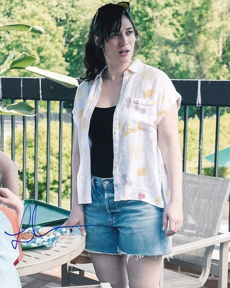 Lizzy Caplan autographed Fleishman Is in Trouble 8x10 photo - AutographsForSale.com