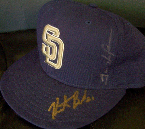 e007b5bc6275b683a01959367cf47a0a - AutographsForSale.com