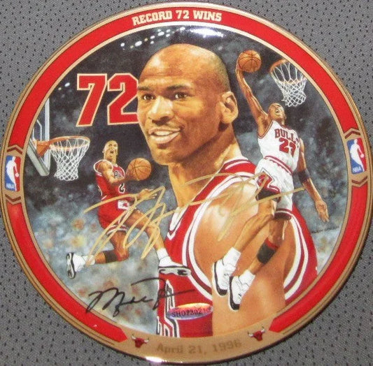Michael Jordan signed UDA Chicago Bulls 1995-96 72 Wins plate - AutographsForSale.com
