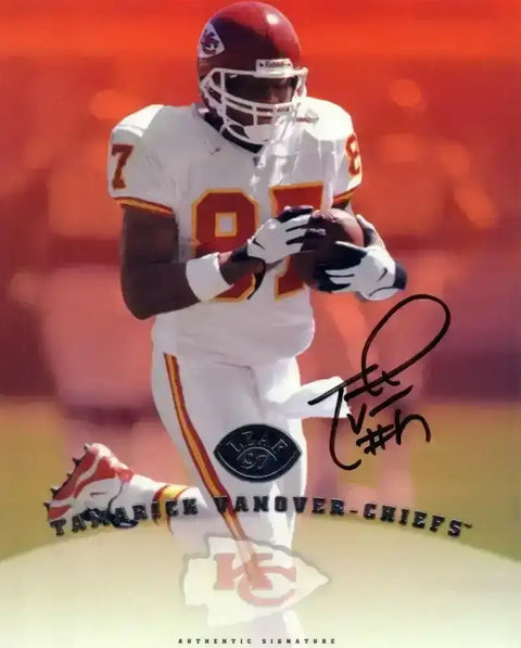 e685785b2be73a74f756ec5593f2591a - AutographsForSale.com