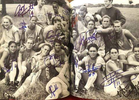 e6efe1a70672a4e7e7e5f0bc7bd5415e - AutographsForSale.com