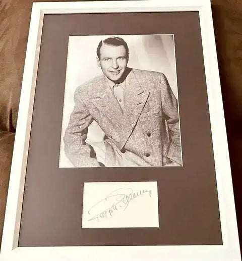 e84b491fa9a5b7fd366f7818c0a5d948 - AutographsForSale.com