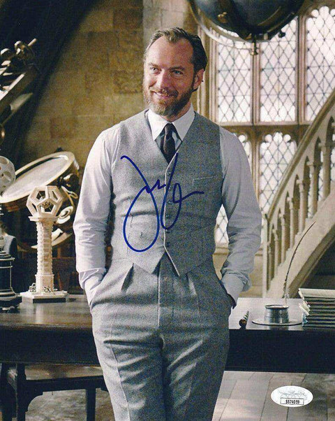 e94c367f6484a4915f74cd0d16aae832 - AutographsForSale.com