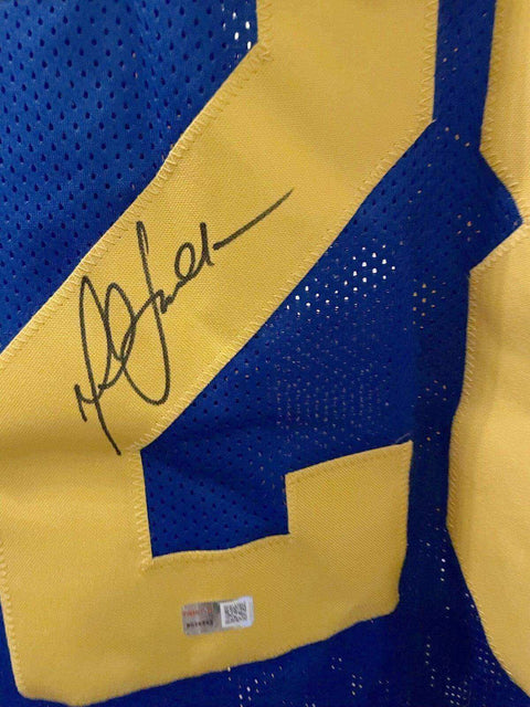ec710c61acd72833ea04d84e5a597d48 - AutographsForSale.com