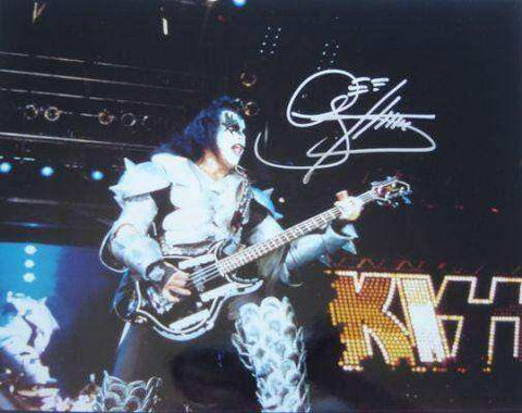 f4aa65639c373314bba5752ab0148df2 - AutographsForSale.com