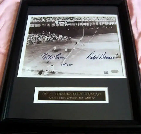 f4d5f80505409b748ac203bff9da698e - AutographsForSale.com