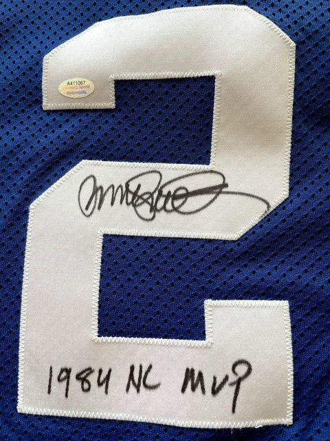 f572e0cd435f979c23c3cf41d4baf2f6 - AutographsForSale.com