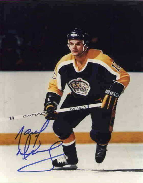 f5ec2c4a0e4999a17bc36585d4a545a1 - AutographsForSale.com
