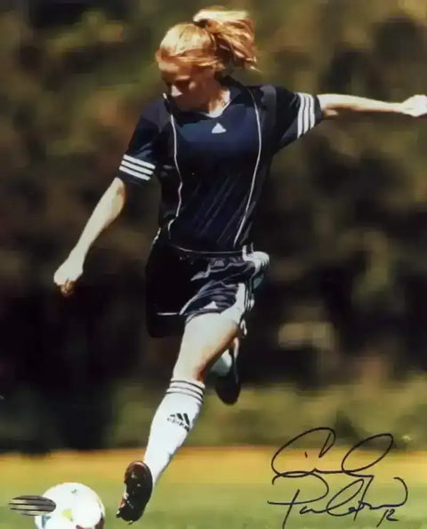 Cindy Parlow autographed 8x10 soccer photo (Steiner) - AutographsForSale.com