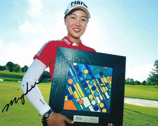 Minjee Lee autographed 2018 LPGA Volvik Championship 8x10 photo - AutographsForSale.com