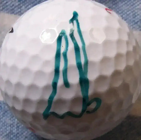 fe3e739a247335abc911c72f49c554a3 - AutographsForSale.com