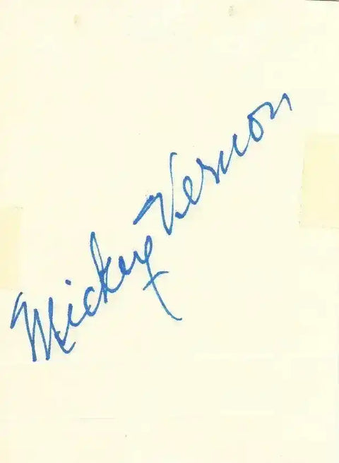 fee84f742b6004afd87a114032269b9d - AutographsForSale.com