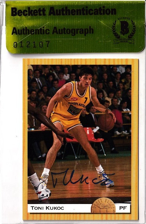 Toni Kukoc (Chicago Bulls) autographed 1993 Classic Basketball Draft Picks card BAS