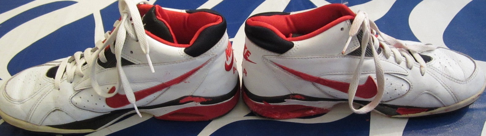 Gary Williams autographed 1994-95 Maryland Terrapins practice worn Nike Air Flight basketball shoes (repaired)